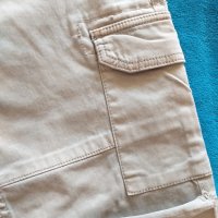 Карго панталон Reserved М/L, снимка 3 - Панталони - 44216192