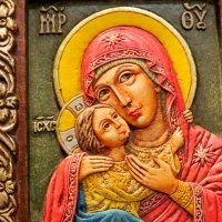 Стара малка православна икона  Богородица с младенеца, Дева Мария - за зачатие и раждане на дете, снимка 1 - Икони - 39120436