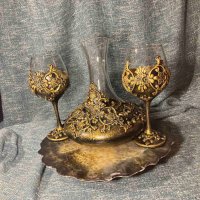 Ръчно изработен сервиз . декантер с две чаши в злато, снимка 3 - Декорация за дома - 41700351