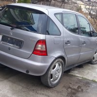  Mercedes-Benz A 190, снимка 1 - Автомобили и джипове - 35983727