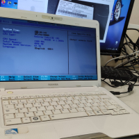 Лаптоп Toshiba SATELLITE T130-11U , снимка 1 - Части за лаптопи - 44774990