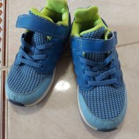 Маратонки Adidas, снимка 1 - Детски маратонки - 41404218