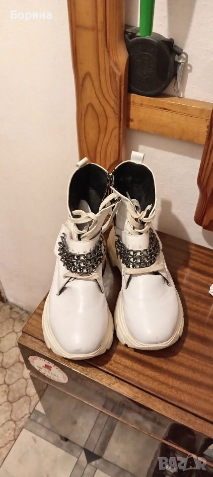 дамски ботуши бели. , снимка 1