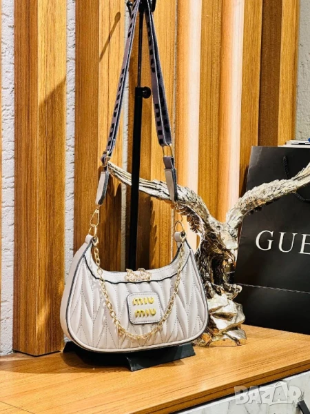 чанти Miu Miu , снимка 1