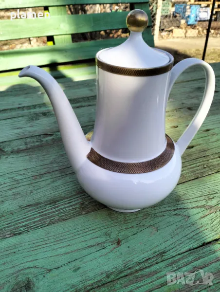 Стар порцеланов чайник, снимка 1