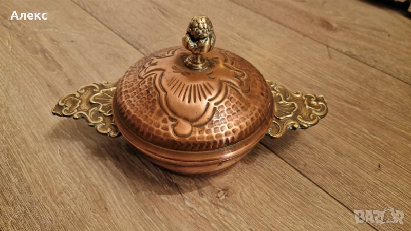 Масивна Френска купа с капак, Мед, Месинг., снимка 1