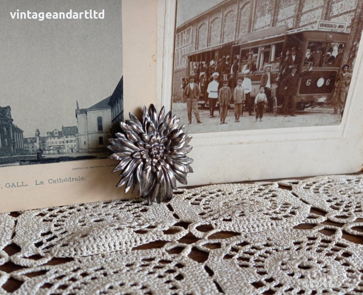 Посребрена брошка на сто години, снимка 1