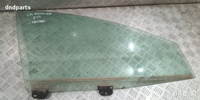 Странично стъкло Chrysler 300M 1998г.(предно дясно)	, снимка 1