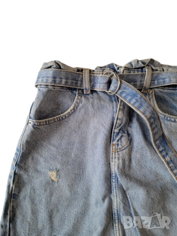 Дънкова пола Bershka, снимка 2 - Поли - 53175810