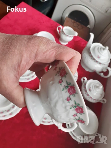 Разкошен порцеланов сервиз за чай -Полша- пълен комплект, снимка 14 - Антикварни и старинни предмети - 53436282