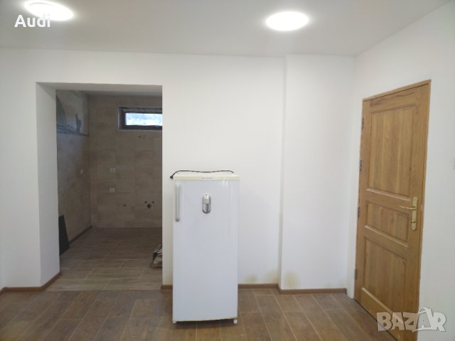 Продавам двуетажна тухлена къща с гараж в с. Присово Ремонтирани баня и кухня!  Поставени нови интер, снимка 4 - Къщи - 41086010