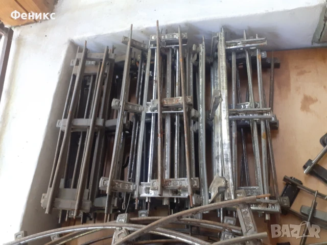 Лот части влакче конструктор метални релси писта- стара игра, снимка 2 - Антикварни и старинни предмети - 51344114