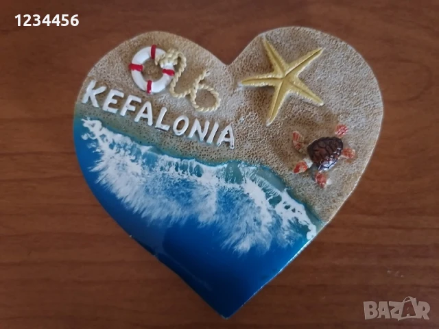 Сувенир магнитче Сърце Kefalonia, керамика с магнит 8/8 см. - 4 лв.