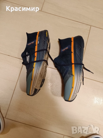 Продавам спортни обувки Skechers, снимка 4 - Спортни обувки - 52966095