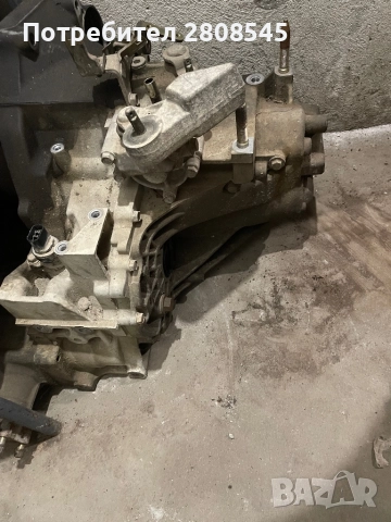 Скоростна кутия Хонда хрв 4х4, снимка 2 - Части - 51771984