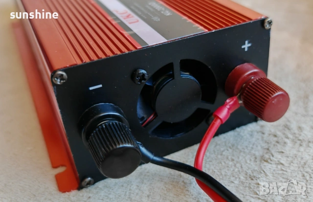Инвертор UKC KC-2000D – 2000W, 12V-220V с LCD Дисплей, снимка 2 - Друга електроника - 53682979
