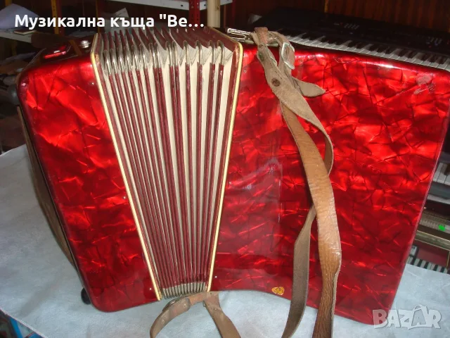 Акордеон Велтмайстер 40 баса с куфар, снимка 8 - Акордеони - 55884962