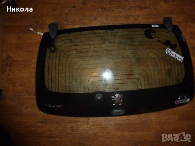 Задно стъкло - заден капак Peugeot 107 - Пежо 107, снимка 5 - Части - 37994785