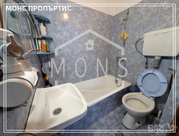 Двуетажна къща с двор и басейн в гр. Дебелец, обл. В. Търново, снимка 14 - Къщи - 51846250