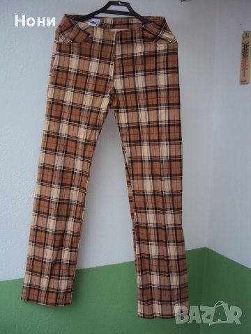 Панталони тип Каре, снимка 1 - Панталони - 39350006