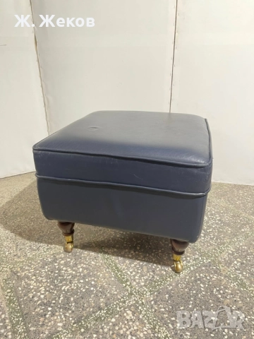 Кожена табуретка, снимка 3 - Дивани и мека мебел - 52952146