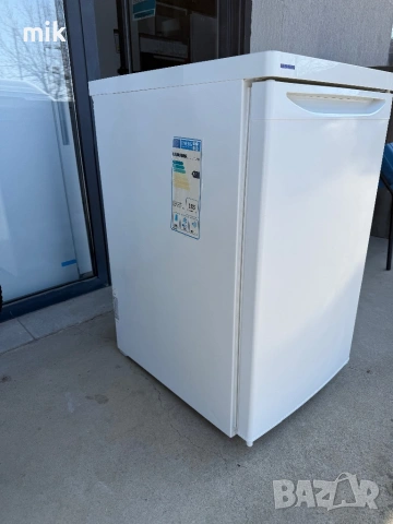 Малък хладилник с камера Либхер 50 см широк, снимка 8 - Хладилници - 53704133