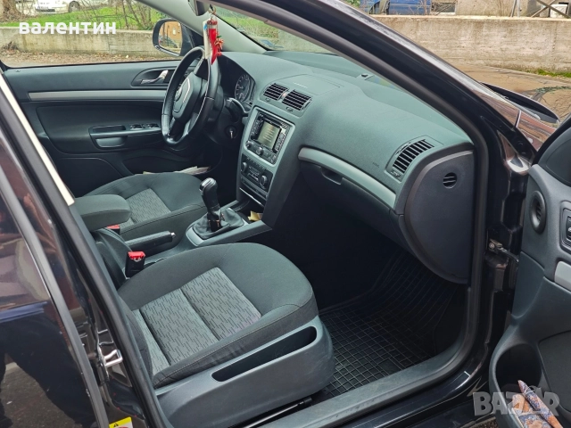 Шкода Октавиа дизел 12м.2012г. 1.6 дизел 105кс, снимка 9 - Автомобили и джипове - 52988013