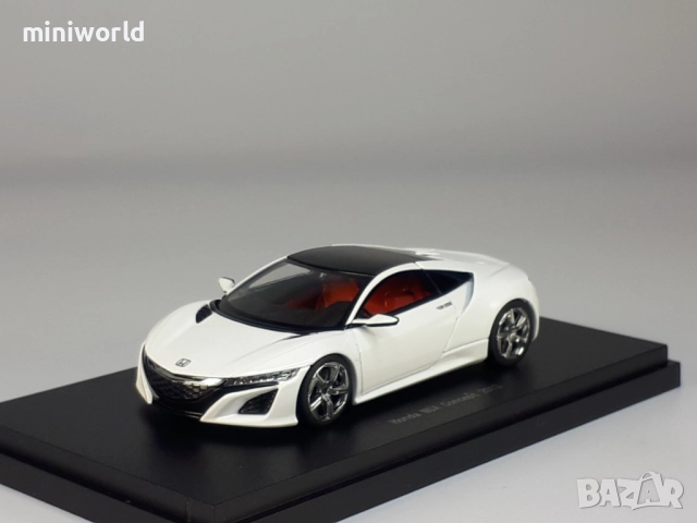 HONDA NSX 2013 - мащаб 1:43 на Ebbro моделът е нов в PVC дисплей-кейс