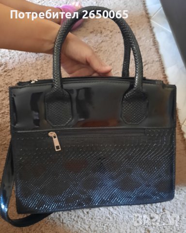 Дамска чанта ест.лак с ест.кожа в черно!, снимка 7 - Чанти - 42023934
