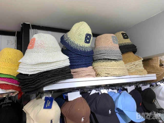 плажни шапки/ каперси miu miu celine loewe , снимка 3 - Шапки - 50970350