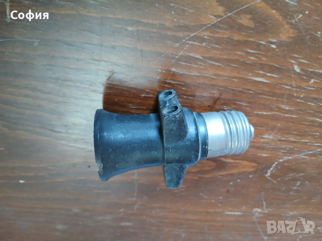 фасунка тип разклонител, снимка 2 - Разклонители и удължители - 53702142