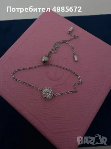 Продавам гривна на swarovski 