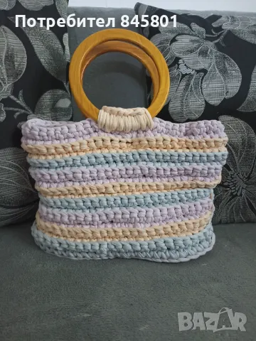 Ръчно плетени дамски чанти на една кука, снимка 11 - Чанти - 49353948