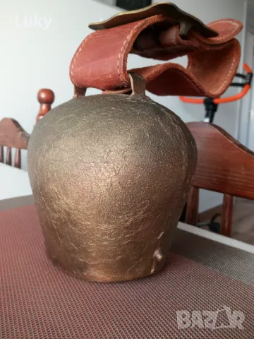 Антика.Прекрасен,оригинален немски, чан(клопот).Цената не подлежи на коментар., снимка 3 - Антикварни и старинни предмети - 48121797