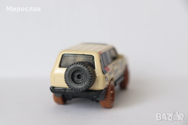 1/64 HOT WHEELS TOYOTA LAND CRUISER КОЛИЧКА МОДЕЛ, снимка 5 - Колекции - 52919351