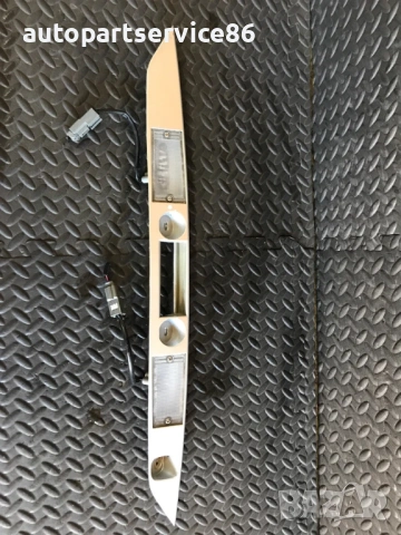 Декоративна лайсна за номер на багажник сребърна за KIA Rio (2004) 92500-FD5, снимка 2 - Части - 53285169