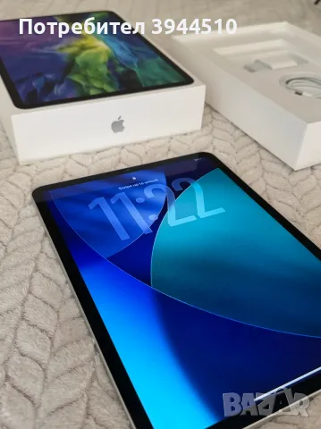 Apple iPad Pro 11” + клавиатура, зарядно и кутия, снимка 2 - Таблети - 55473517