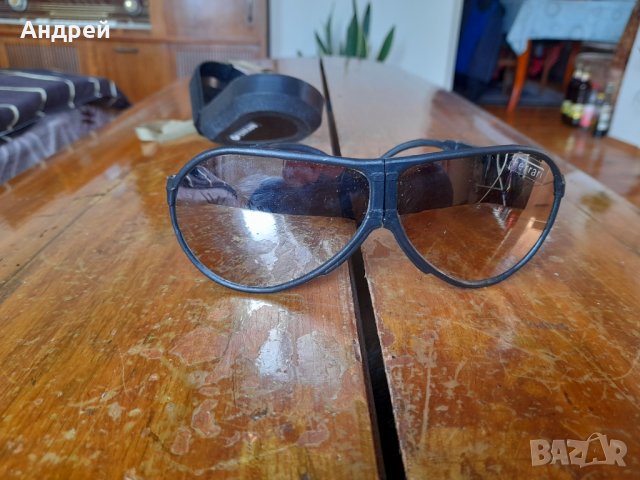 Стари слънчеви очила Ferrari, снимка 4 - Други ценни предмети - 42728910