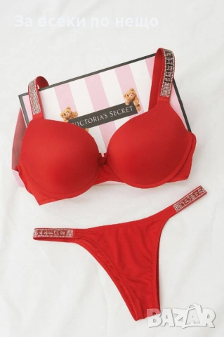 Victoria's Secret Комплект Дамско Бельо В Кутия Виктория Сикрет - 3 Цвята Код SK443, снимка 2 - Бельо - 53027691