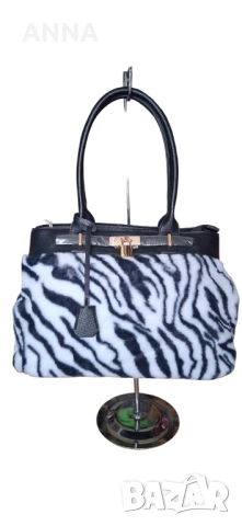 Луксозна дамска чанта , снимка 2 - Чанти - 52451587