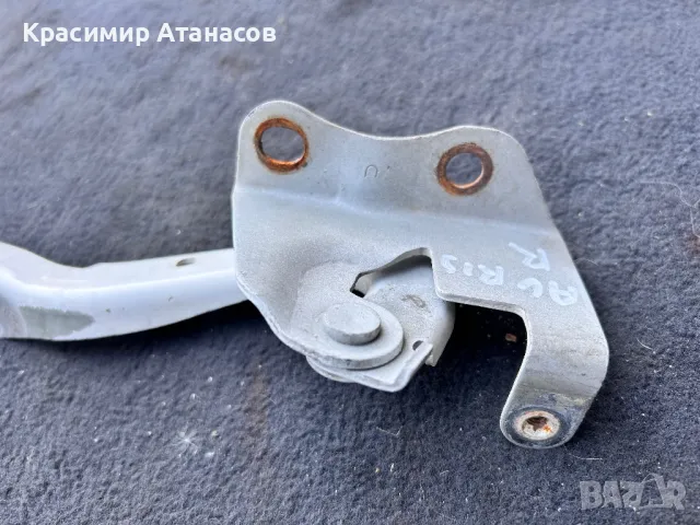 Панта за преден капак дясна за Тойота Аурис. 2007-2012г, снимка 2 - Части - 49605761