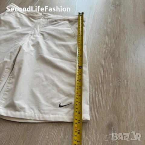 Къси панталони Nike Dri Fit, бели, за момичета, размер 152, 12-13 години, размер S за жени, снимка 4 - Къси панталони и бермуди - 53110153