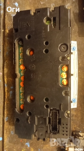 Километражно табло за Голф 3 бензин 1H0 919 860 BX, снимка 2 - Части - 52856437