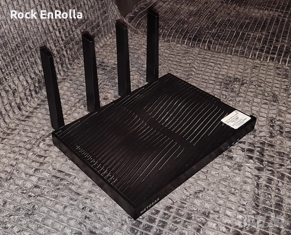 Netgear Nighthawk X8 R8500 AC5300, снимка 2 - Рутери - 53266193