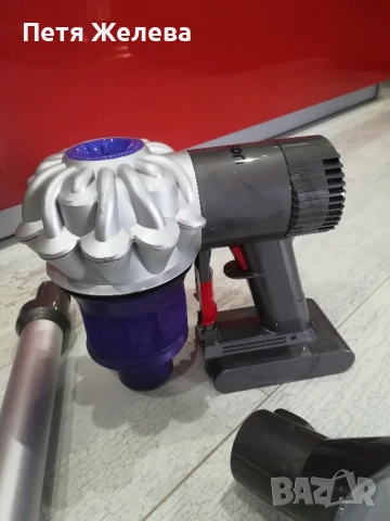 Акомулаторна прахосмукачка  DYSON -21,6/350w, снимка 3 - Прахосмукачки - 50712070