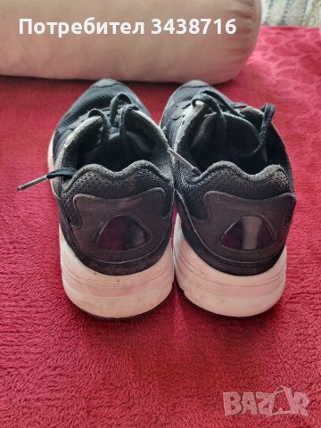 Маратонки Adidas, снимка 2 - Маратонки - 40662358