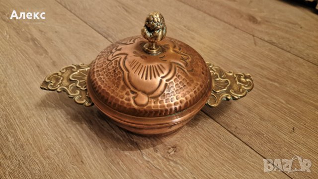 Масивна Френска купа с капак, Мед, Месинг.