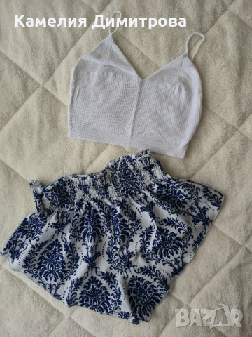 Дамски летен комплект – бял къс топ + сини къси гащички с ластик