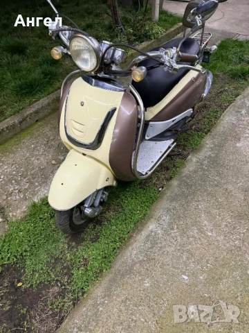 AGM Retro Scooter 50сс,4Т, снимка 2 - Мотоциклети и мототехника - 53195549