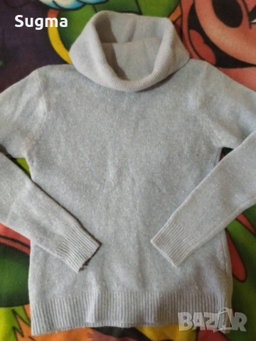 Много меко, светлосиньо полу